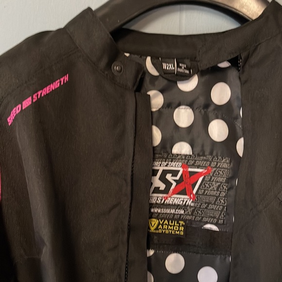 Women’s Motorcycle Jacket Speed&Strength with armor and removable hoody - Picture 2 of 7
